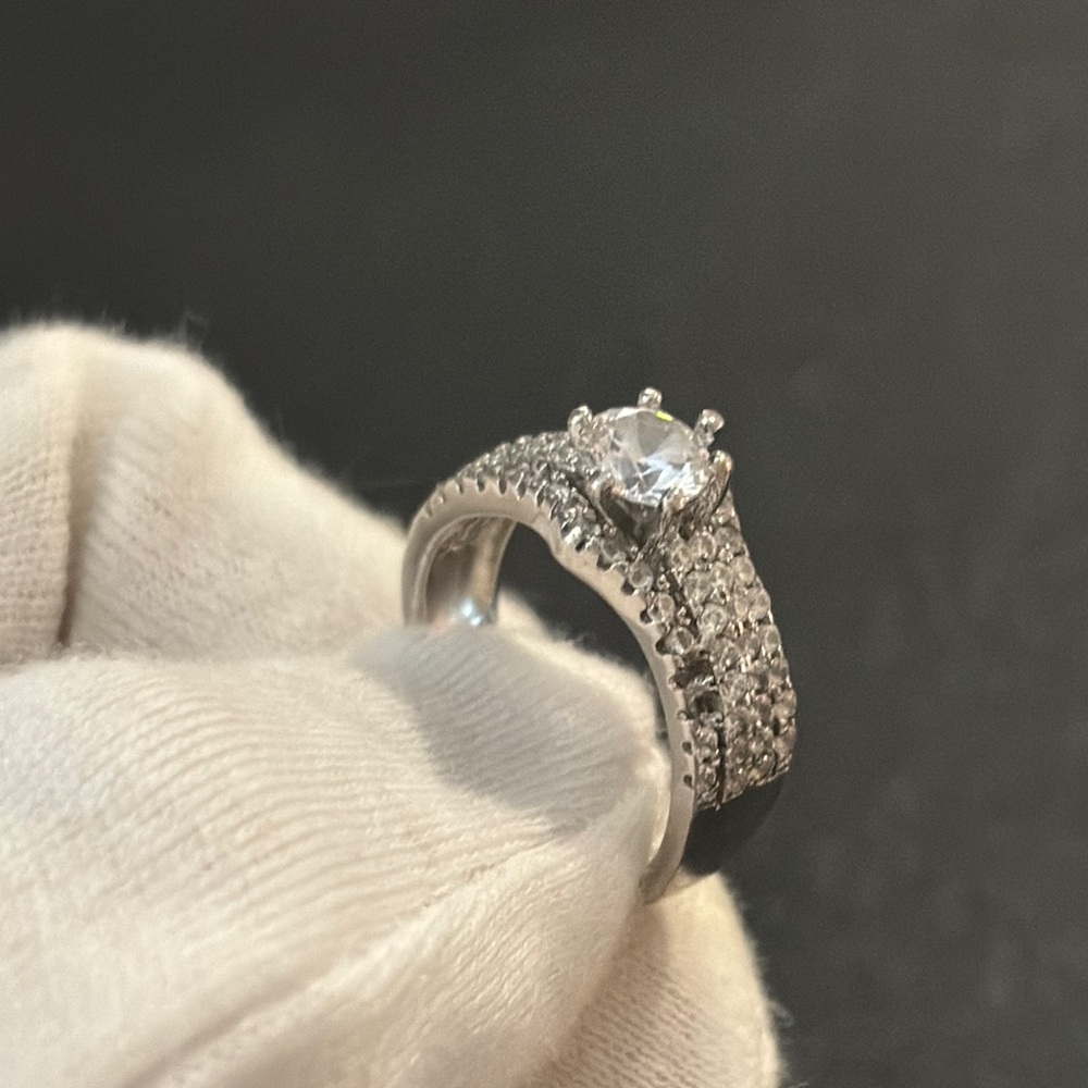 Vintage Sterling 925 zirconia engagement ring